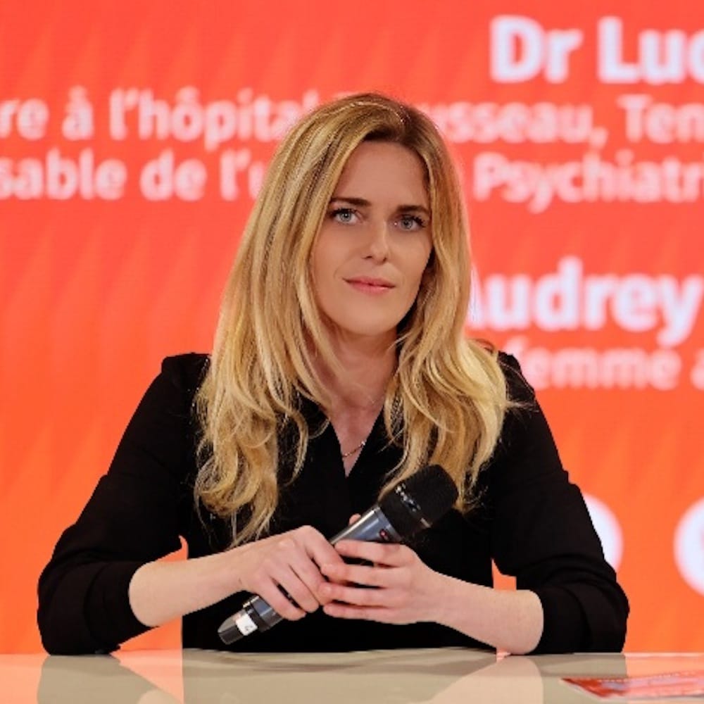 DR LUCIE JOLY