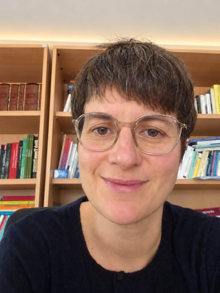 Dr. Chloé Lucet